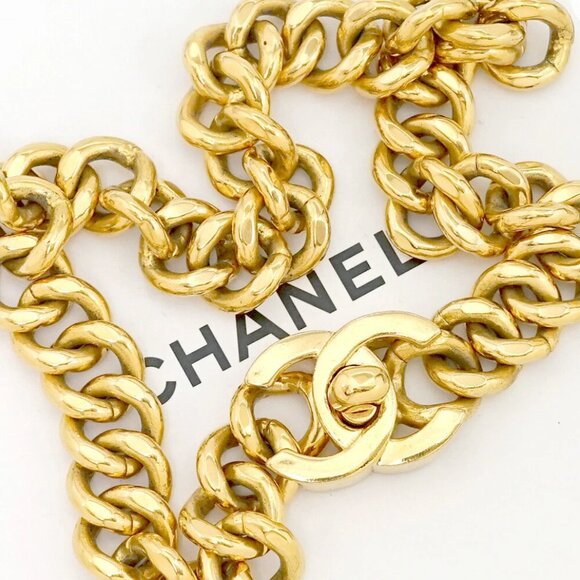 CHANEL CC Logos Turnlock Thick Chain Necklace 16" Gold Tone 95A Auth p1083 - Picture 1 of 5